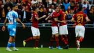 Nicolò Zaniolo celebrating Roma Napoli