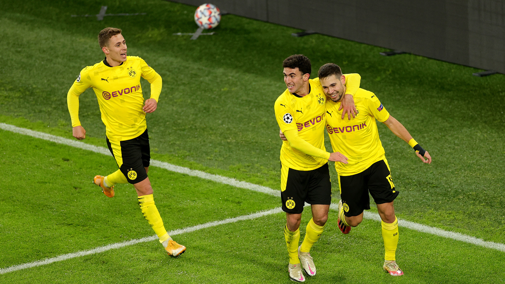 Bvb Borussia Dortmund Beim Fc Sevilla Die Highlights Goal Com