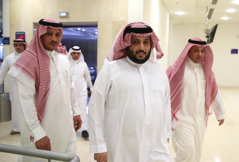 العريفي يتحدث عن عرض تركي آل الشيخ شاهد ماذا قال وكيف حذرنا وطن الدبور