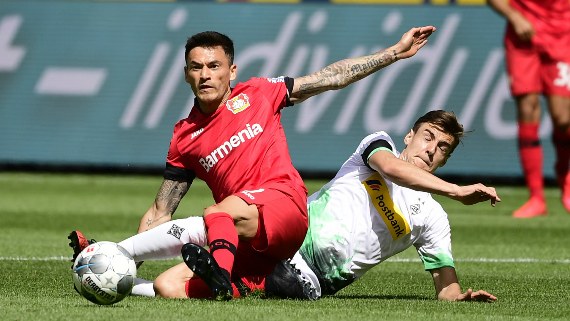 CHARLES ARANGUIZ BAYER LEVERKUSEN FLORIAN NEUHAUS BORUSSIA MÖNCHENGLADBACH BUNDESLIGA 23052020