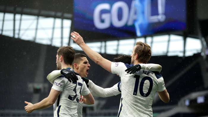 Tottenham celebrate 2021