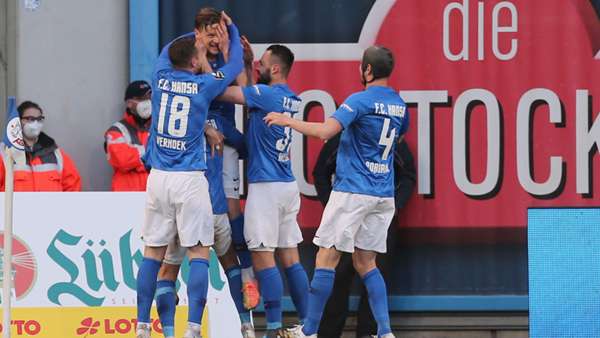 Hansa Rostock gewinnt in Unterhaching und steht kurz vor