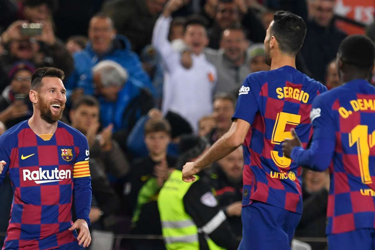 برشلونة يعلن عن القميص الرابع ويكشف عن أول مباراة له Goal Com