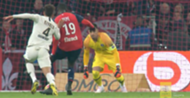 Nicolas Pepe Lille PSG 2019