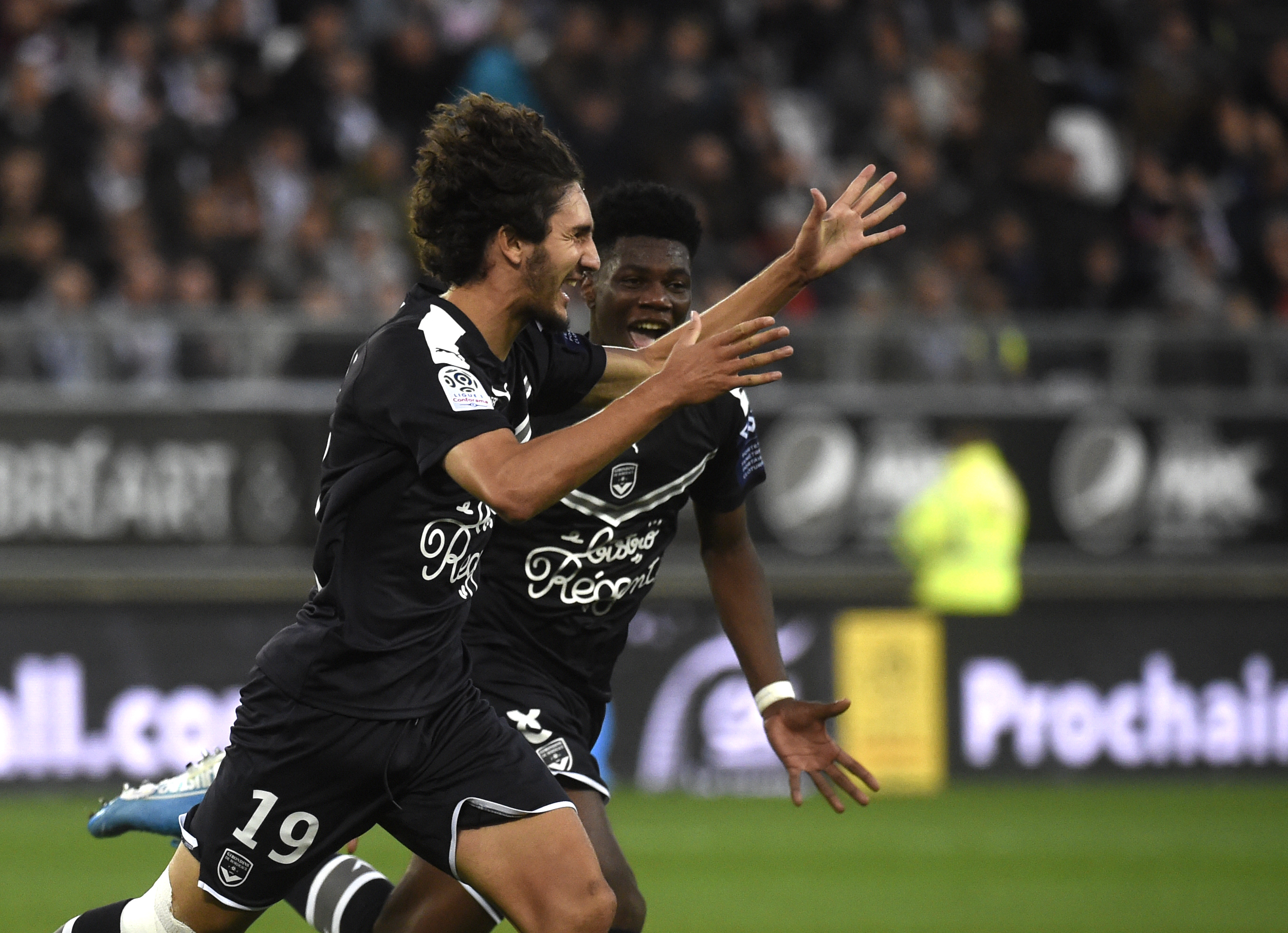 ミラン ボルドーの21歳トップ下に関心か 伊代表sbフロレンツィ獲得にも近づく Goal Com ミラン ボルドーの21歳トップ下に関心か 伊代表sbフロレンツィ獲得にも近づく Goal Com