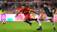 Eduardo Vargas Chile Paraguay 2017