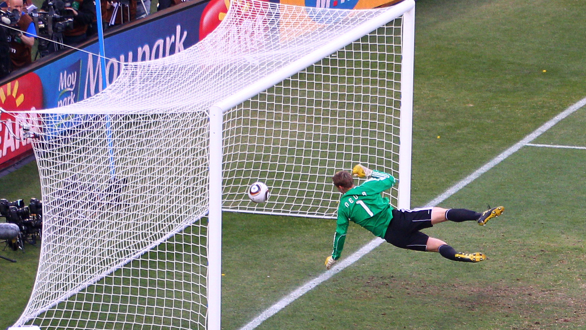 pic Geoff Hurst Goal Var https www goal com en ae news the games that defined modern football germany 4 1 england 9zp9n250eav81gmrbd0x21pep
