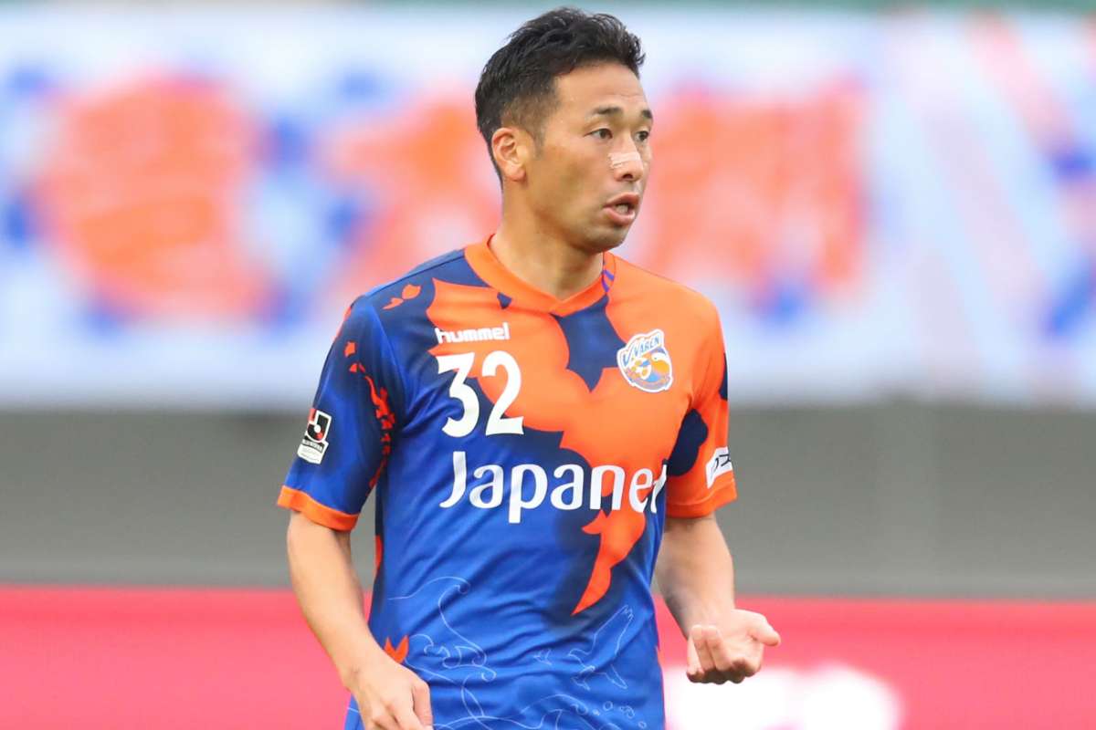 J2降格の長崎 徳永悠平ら4選手と契約更新 手倉森新体制でチーム残留 Goal Com