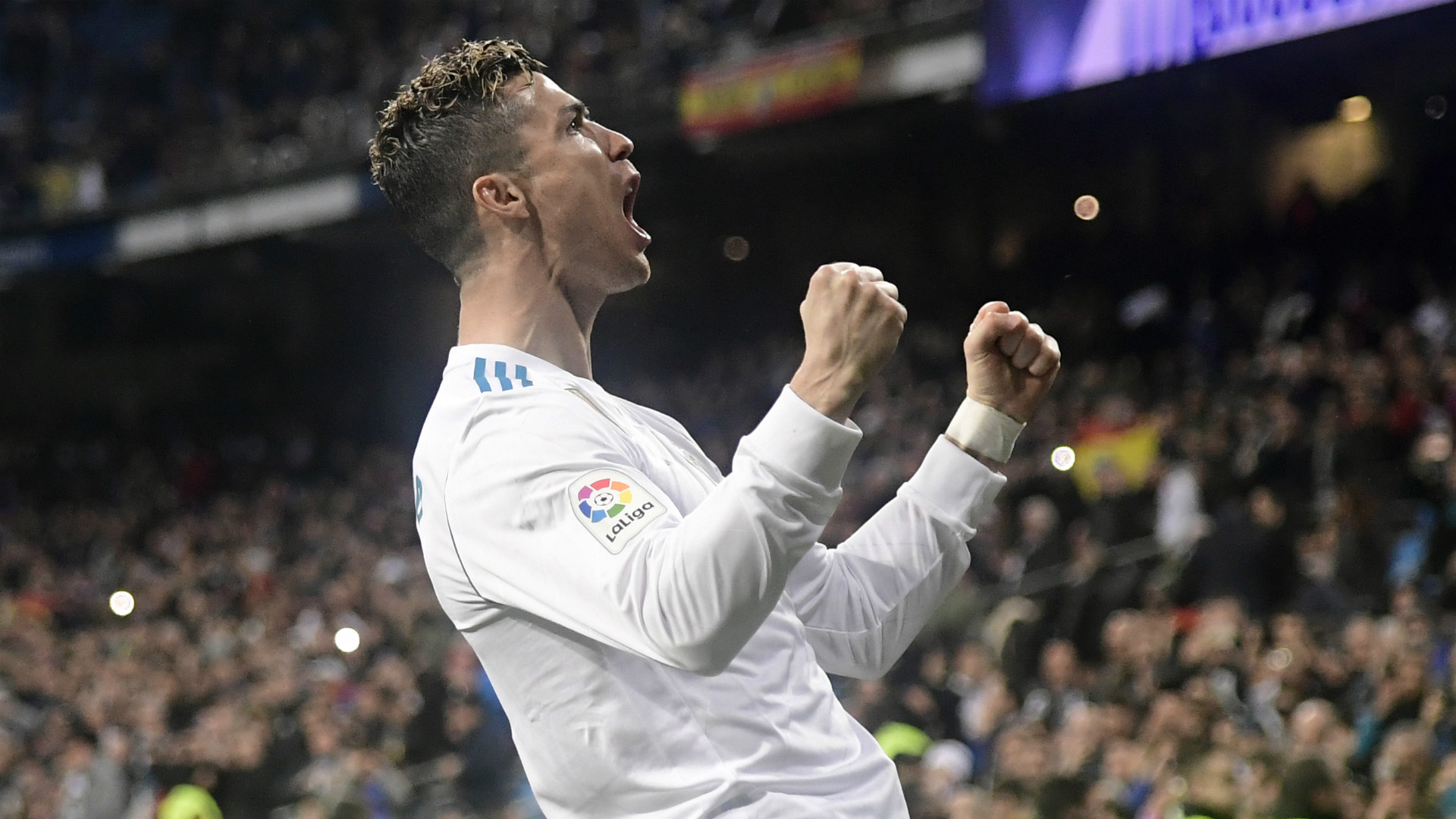 Cristiano Ronaldo Closes In On Lionel Messi In The Race For Top Scorer Prize Goal Com