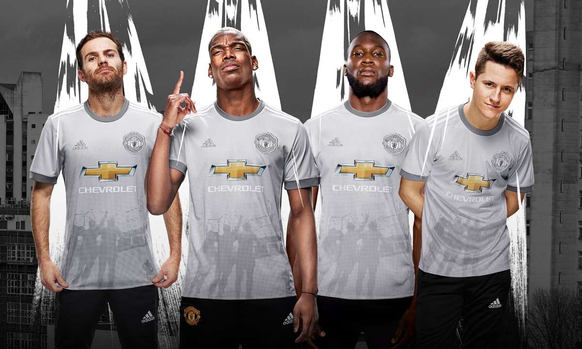 Manchester United News Red Devils Unveil Fan Designed Silver Third Kit Goal Com