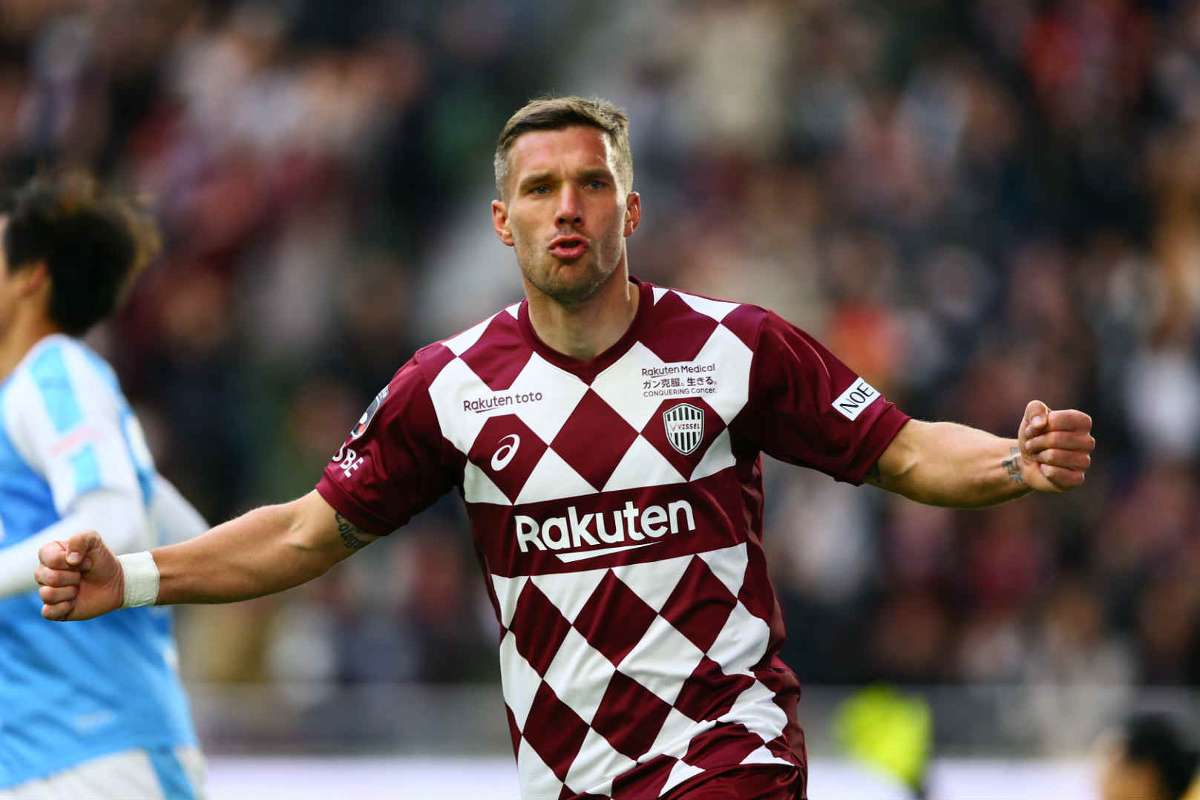 ポドルスキ マレーシア王者訪問の真相は ジョホールへの電撃加入はなしか Goal Com ポドルスキ マレーシア王者訪問の真相は ジョホールへの電撃加入はなしか Goal Com