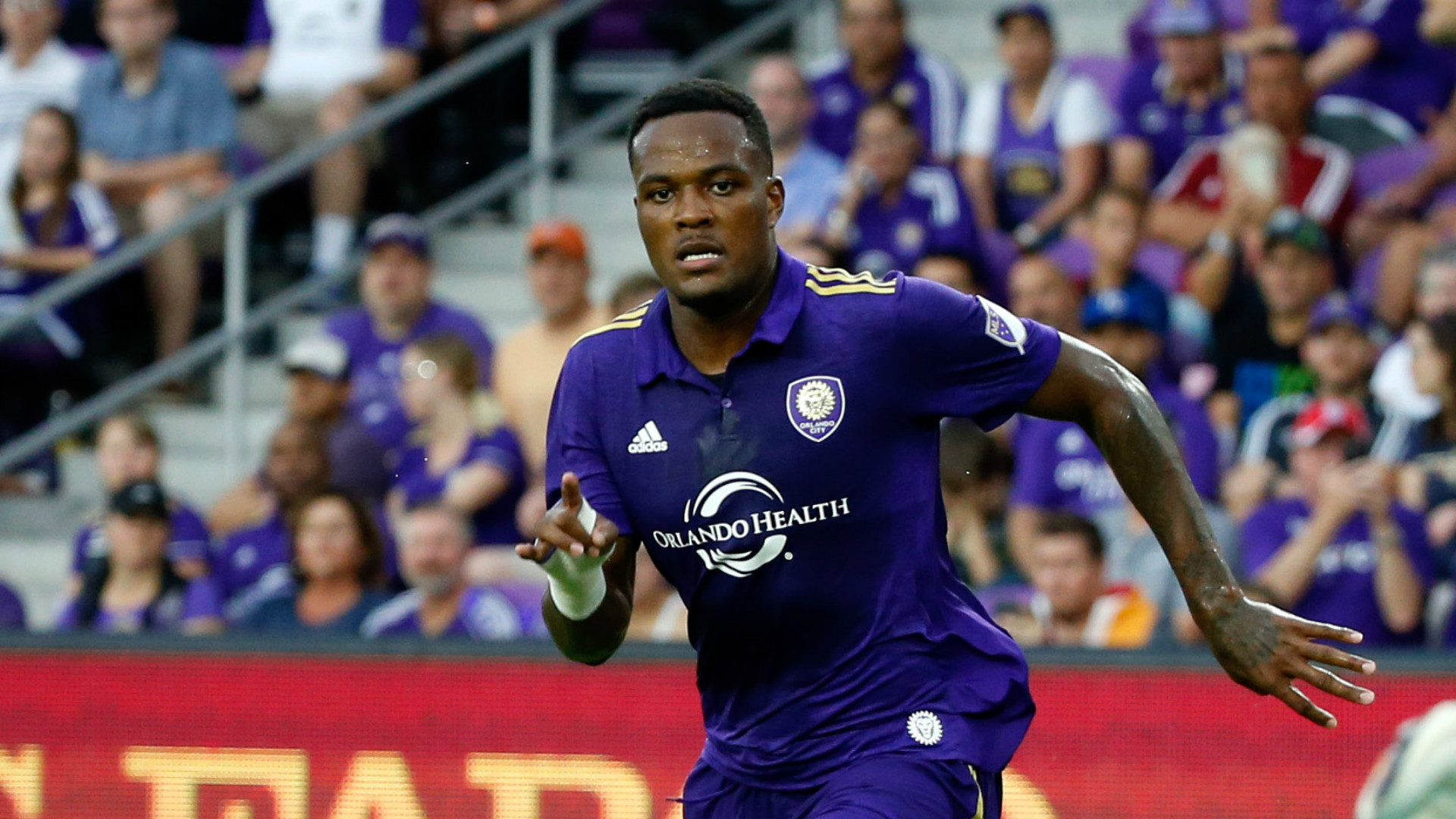 Mls Transfer News Orlando City Confirm Cyle Larin Transfer To Besiktas With Terse Statement Goal Com