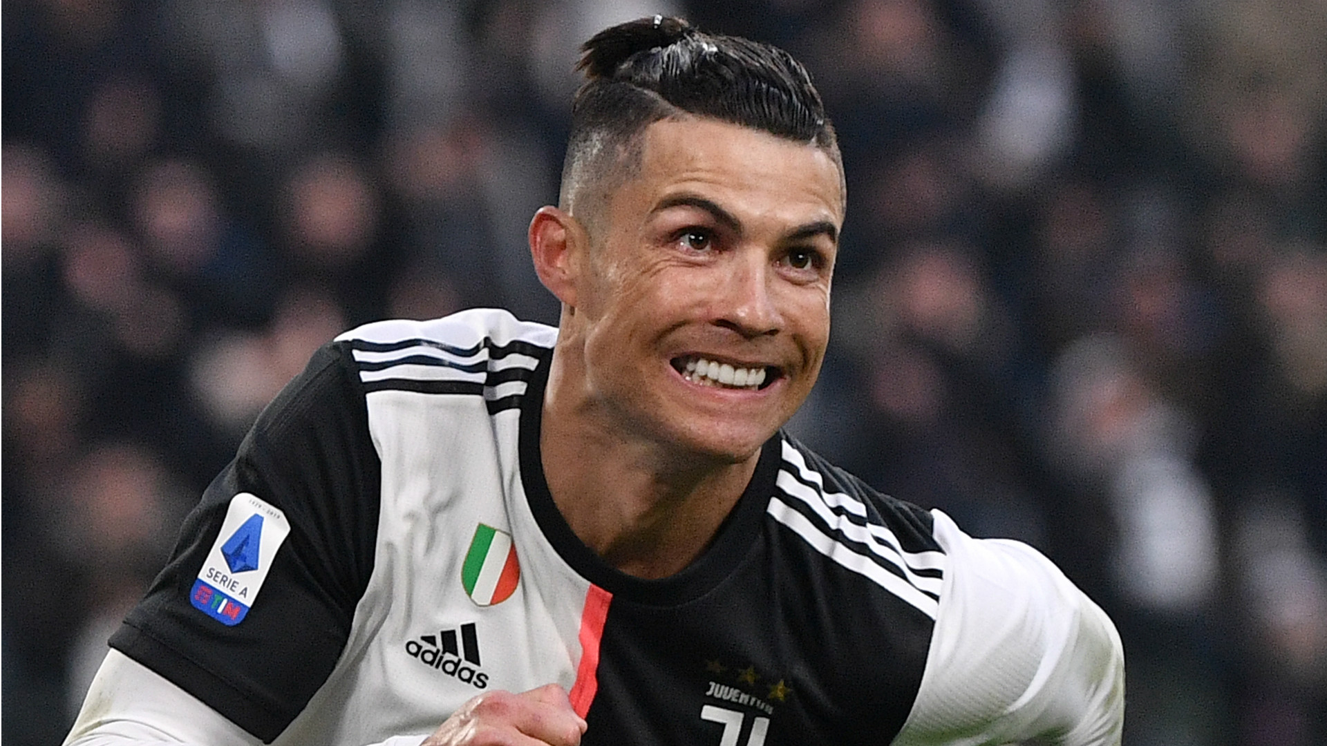 VIDEO: Ronaldo greets imaginary mascots as Juventus-Inter takes ...