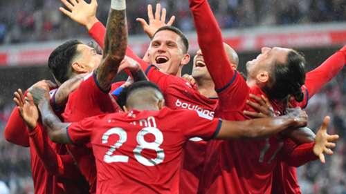 Lille celebrate 2021-22