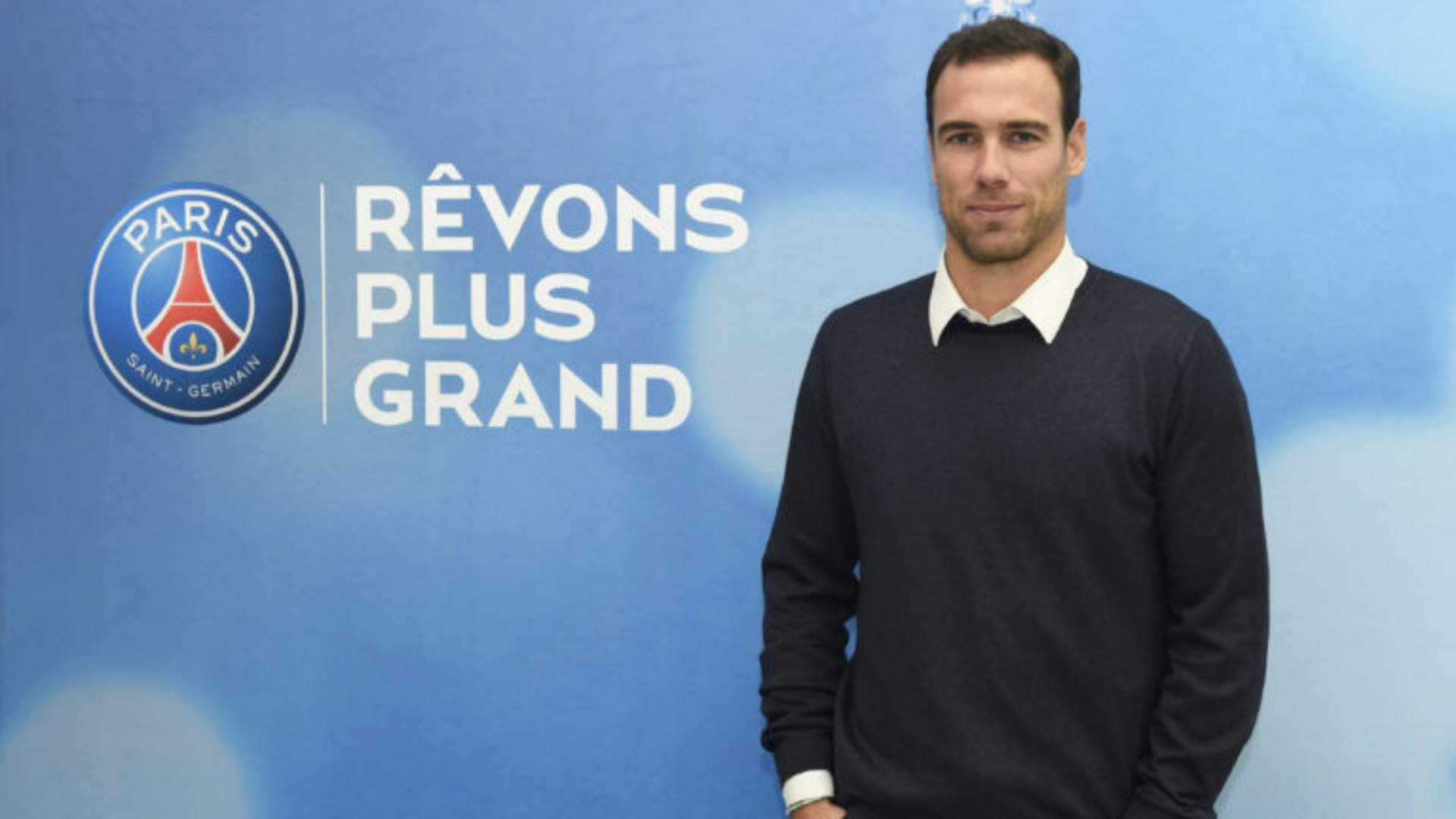 Le club officialise le départ de Cheyrou — PSG Le club officialise le départ de Cheyrou — PSG