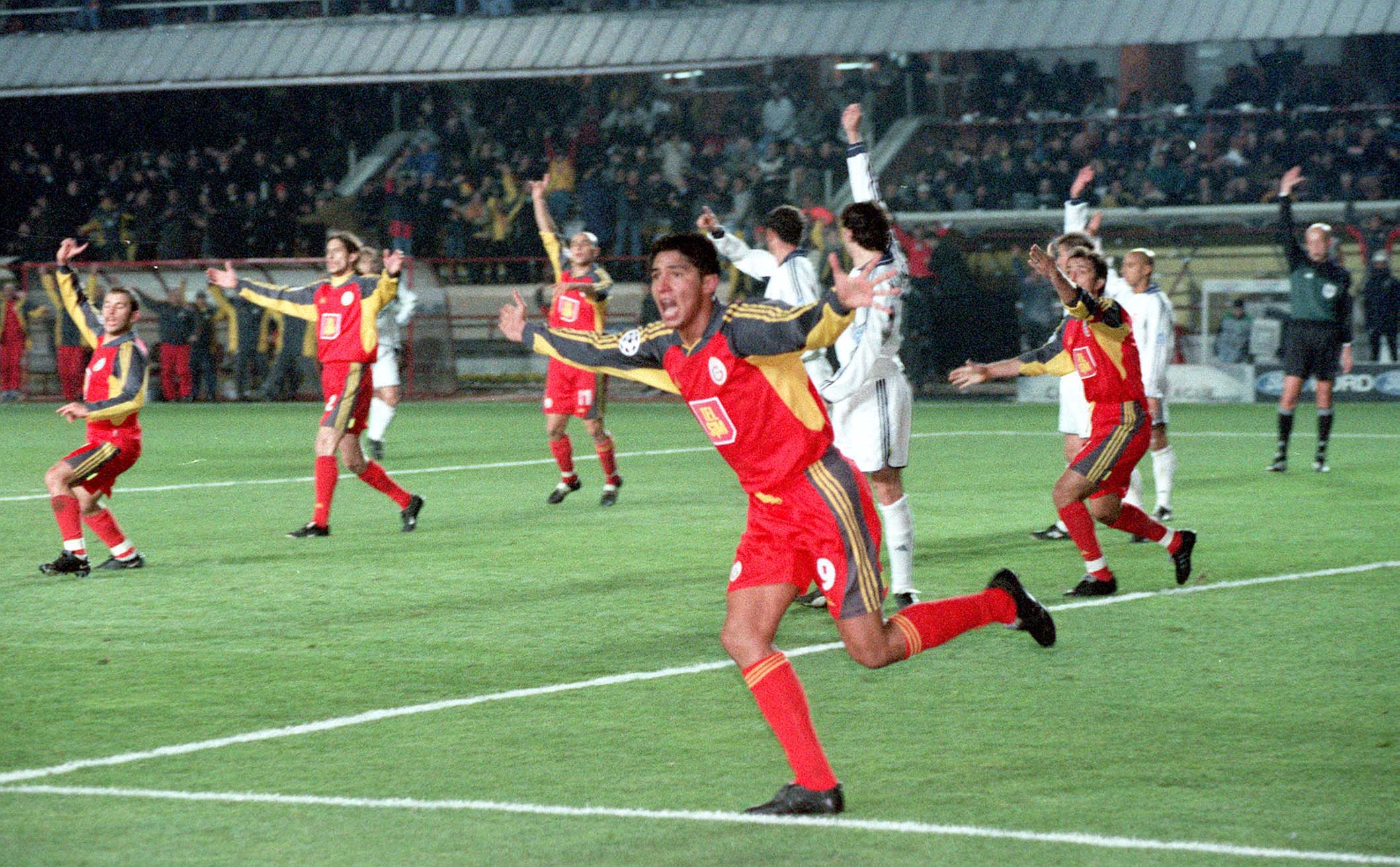 Türk Futbol Tarihinin En Unutulmaz Geri Dönüşleri | Goal.com