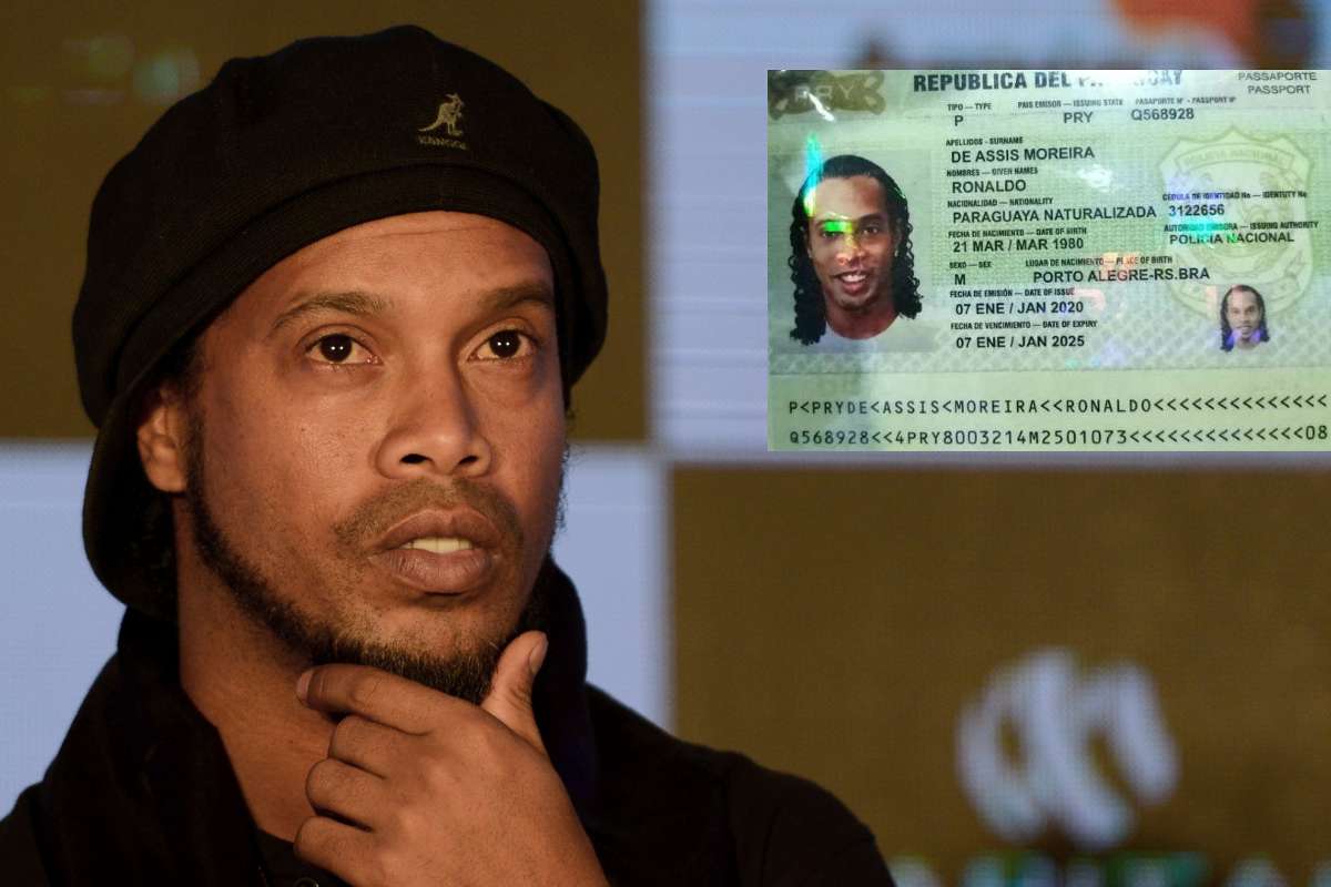Ronaldinho Passport split