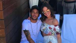 Neymar WAG: PSG star back with ex-girlfriend Bruna Marquezine for fourth time | Goal.com