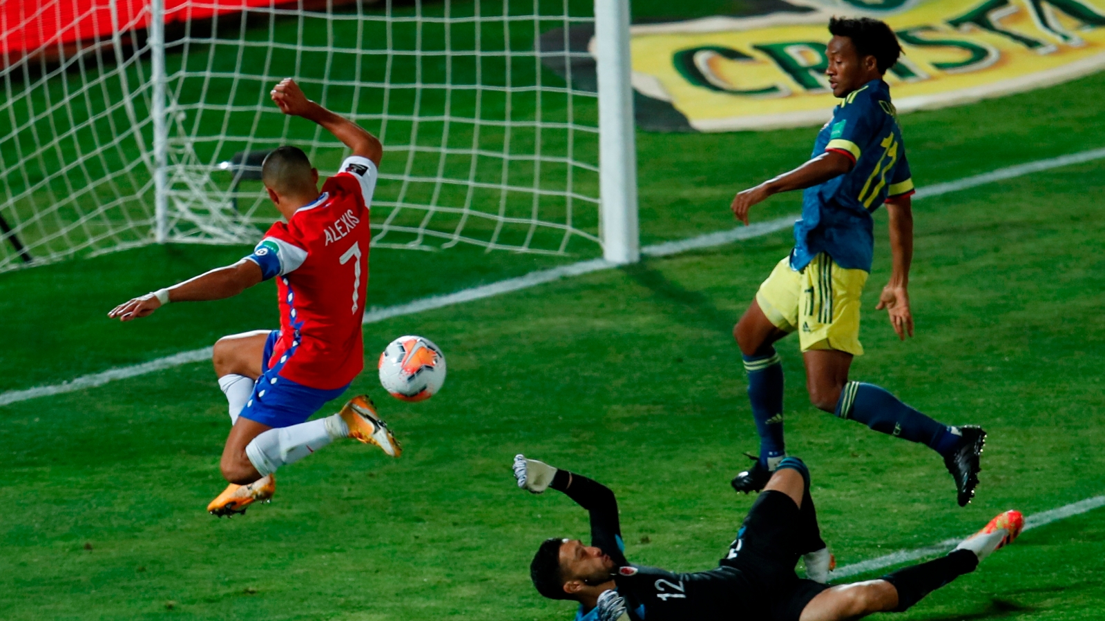 VIDEO: Alexis Sánchez remonta a Colombia | Goal.com