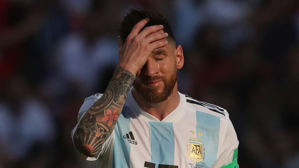 Lionel Messi Hintergrundbild - Lionel Messi nach dem WM-Aus der Albiceleste: Nichts wie ...