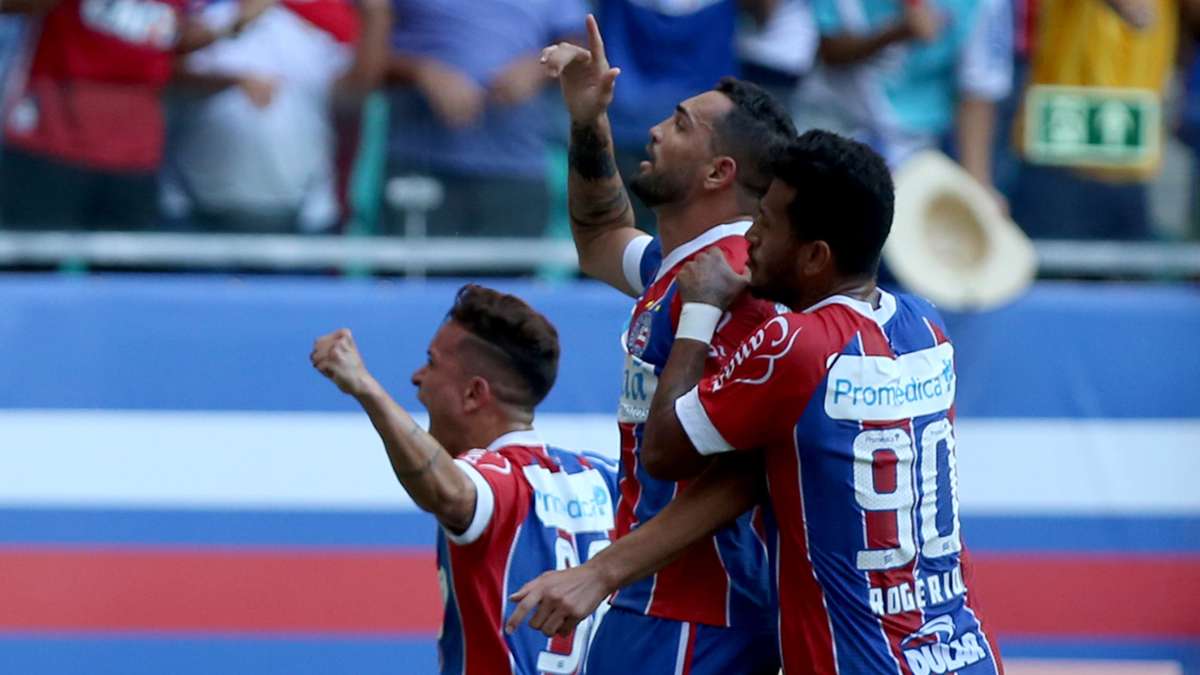 Quem tem mais vitória Cruzeiro ou Bahia?
