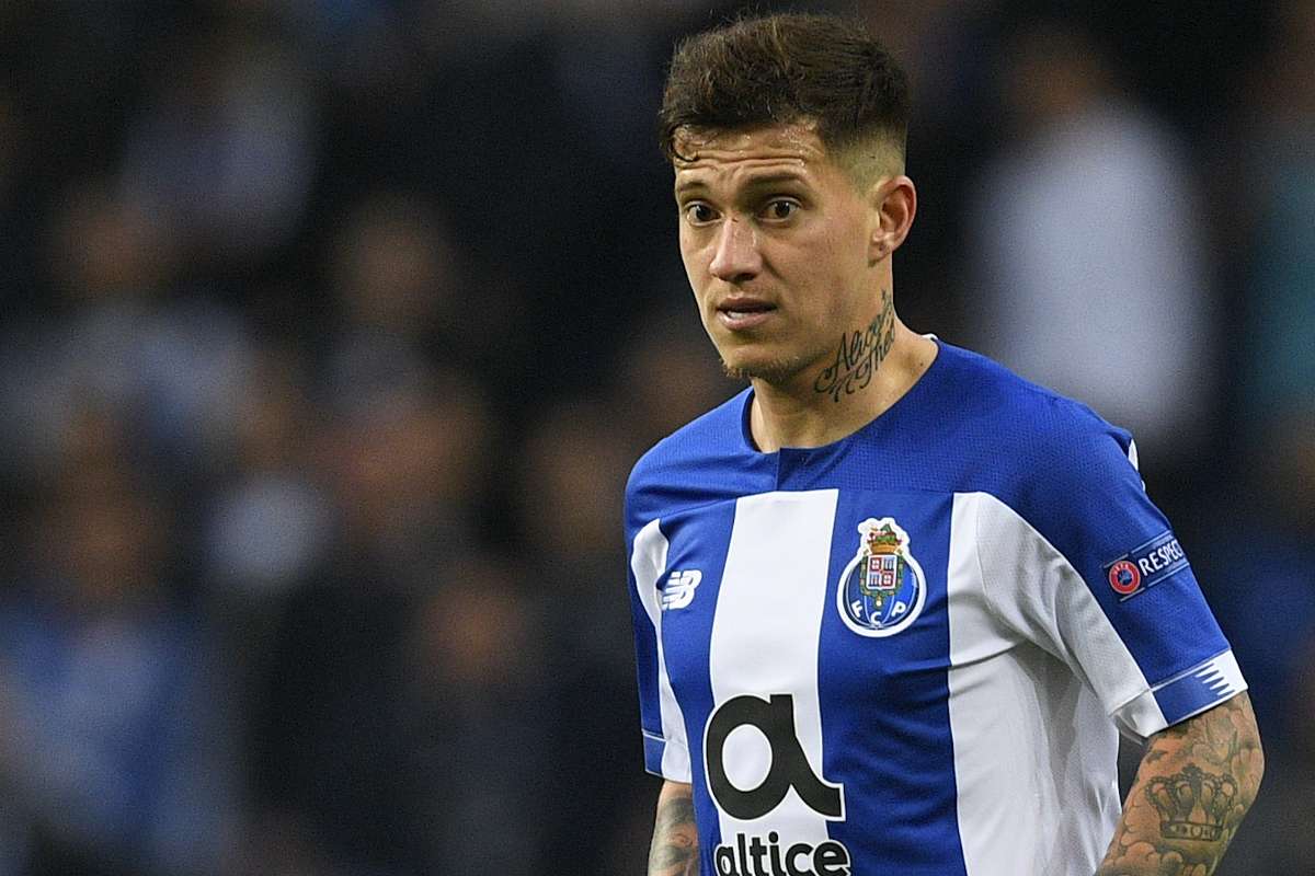 Wolves signing this 25-year-old Brazilian attacking ace would be a smart move by Nuno Santo 2 Como Casillas impulsionou a valorização no mercado de ex-meia do Inter | Goal.com