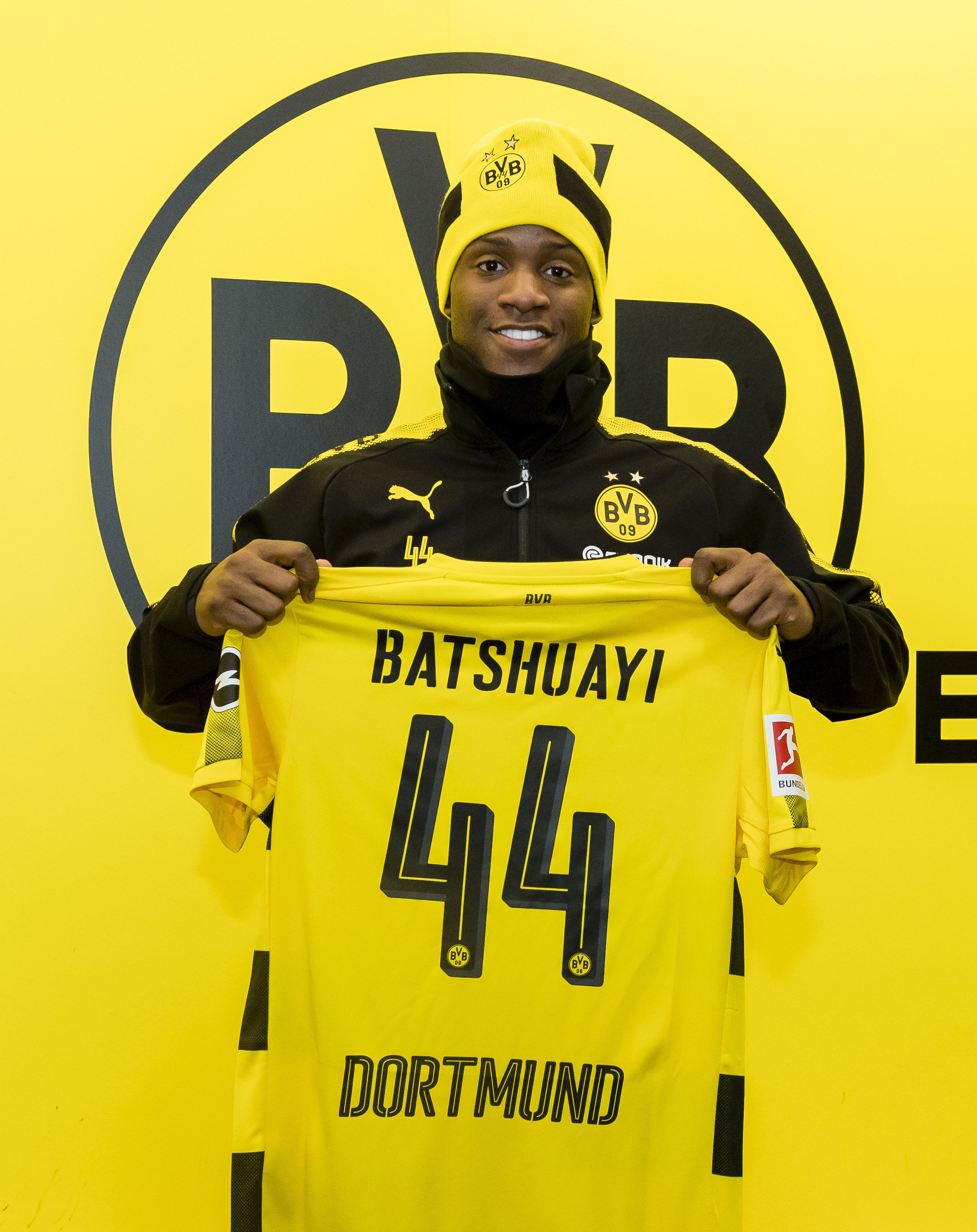 ドルトムント バチュアイの加入を発表 チェルシーから今シーズン終了までレンタル Goal Com ドルトムント バチュアイの加入を発表 チェルシーから今シーズン終了までレンタル Goal Com
