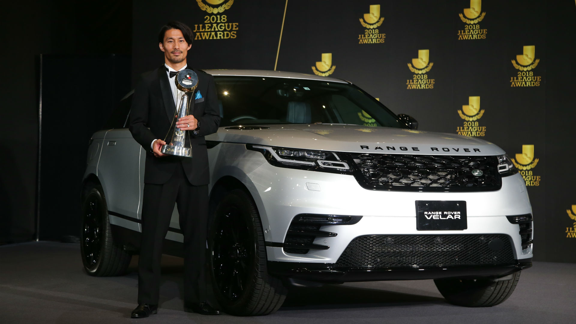 家長昭博が18jリーグmvpに 副賞はdazn ダゾーン から豪華賞品 Goal Com 家長昭博が18jリーグmvpに 副賞はdazn ダゾーン から豪華賞品 Goal Com