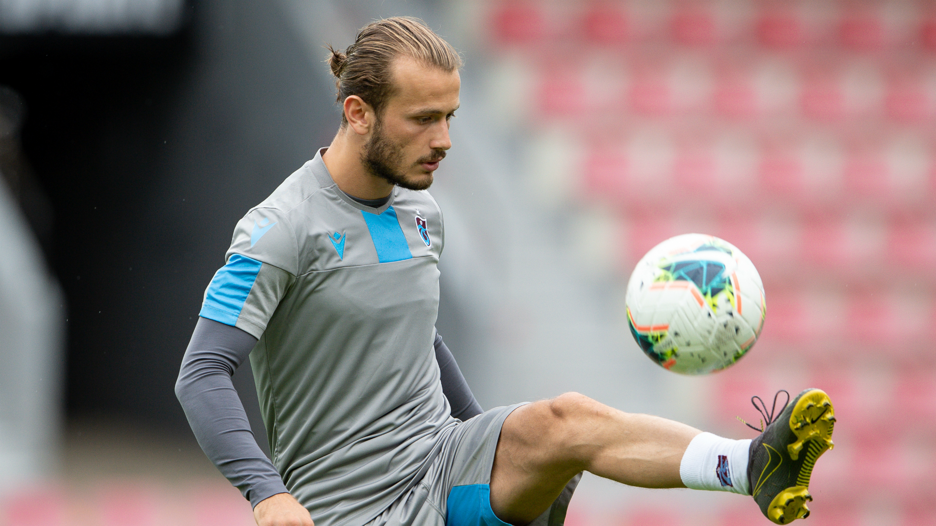 Abdülkadir Parmak, Trabzonspor'da neden kadro dışı kaldı? | Goal.com