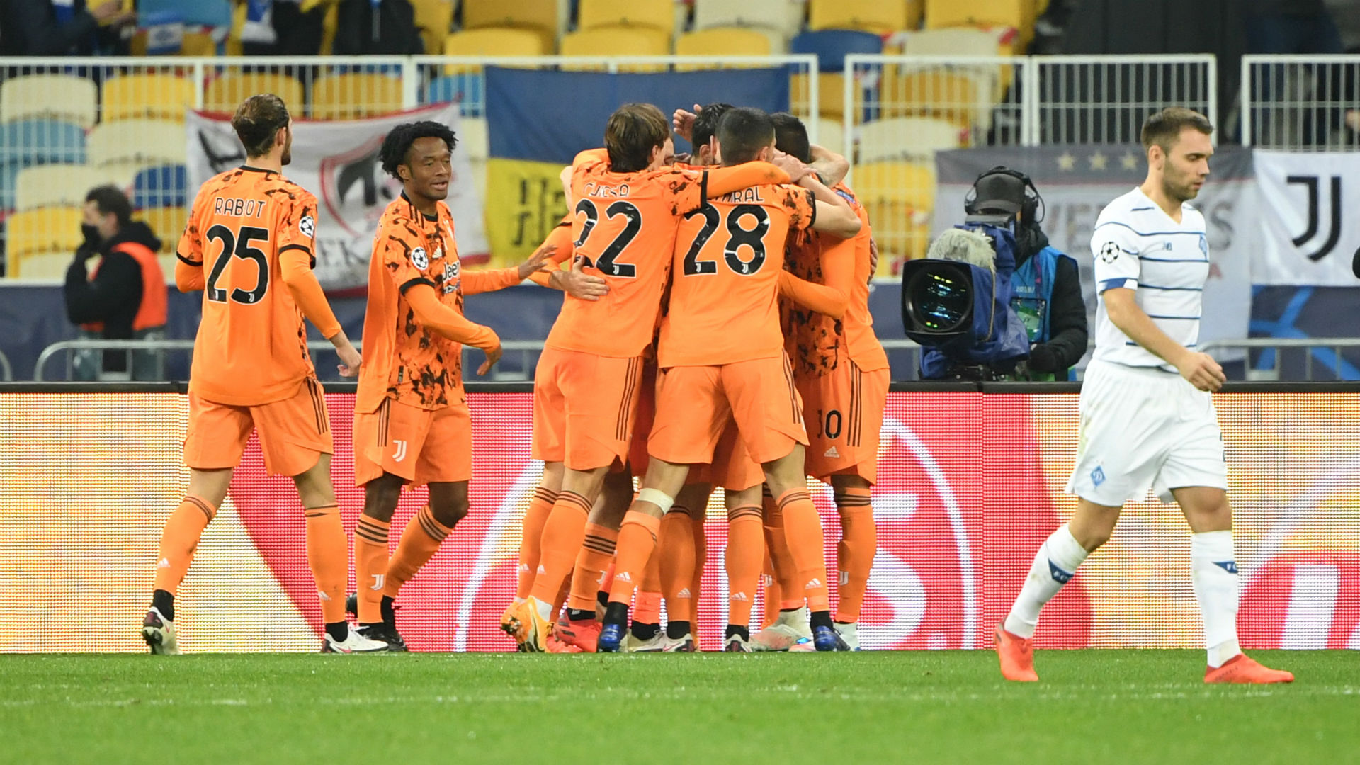 Dynamo Kiev - Juventus 0-2, la Juve commence par une victoire | Goal.com