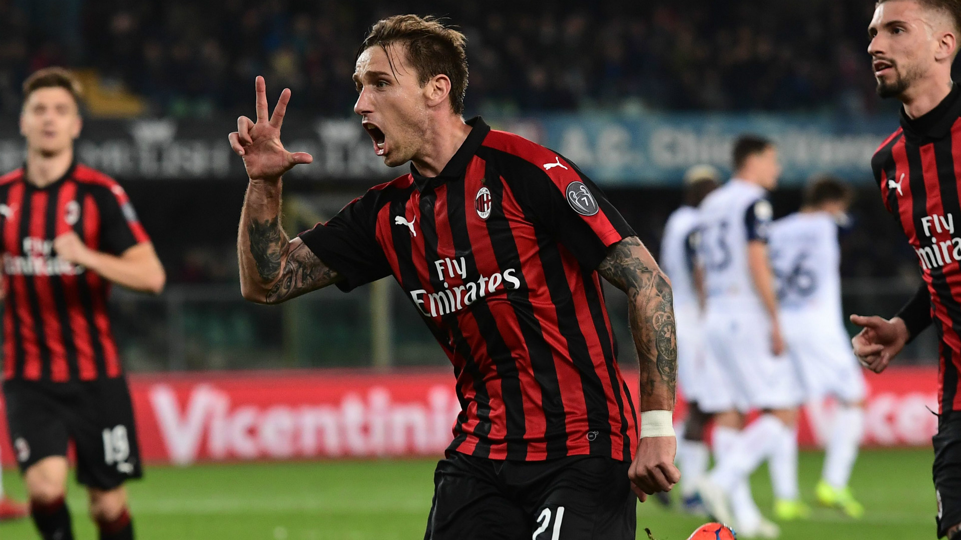 Video Biglia Verwandelt Traum Freistoss Top Moments Der Serie A Goal Com