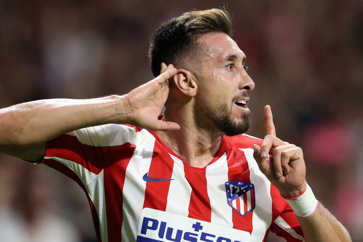 Hector Herrera Goal Mexico Midfielder Has Atletico Madrid Debut To Remember With Late Leveler Against Juventus Goal Com
