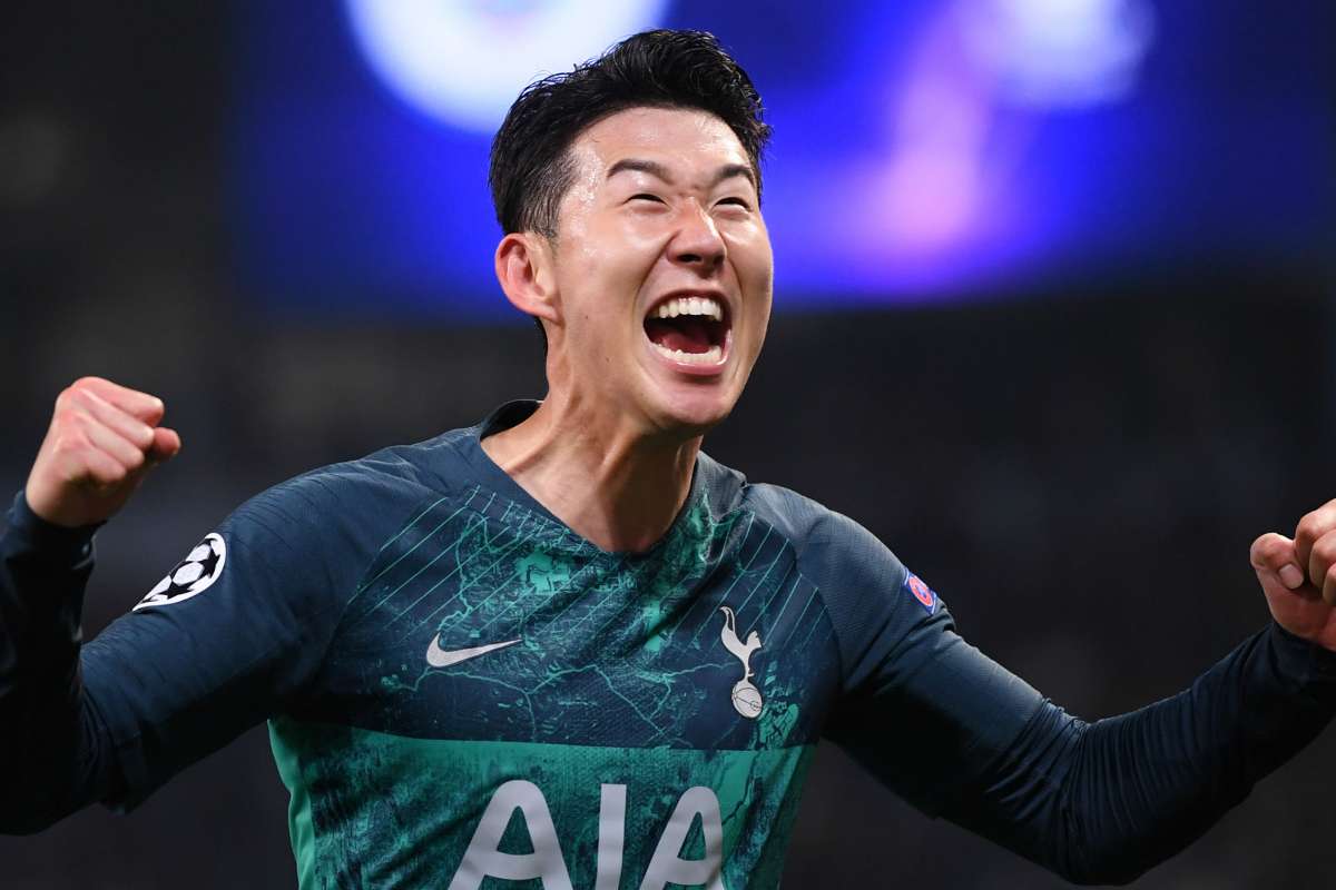 Tottenham Chants Lyrics Videos To The Most Popular Spurs Songs Goal Com