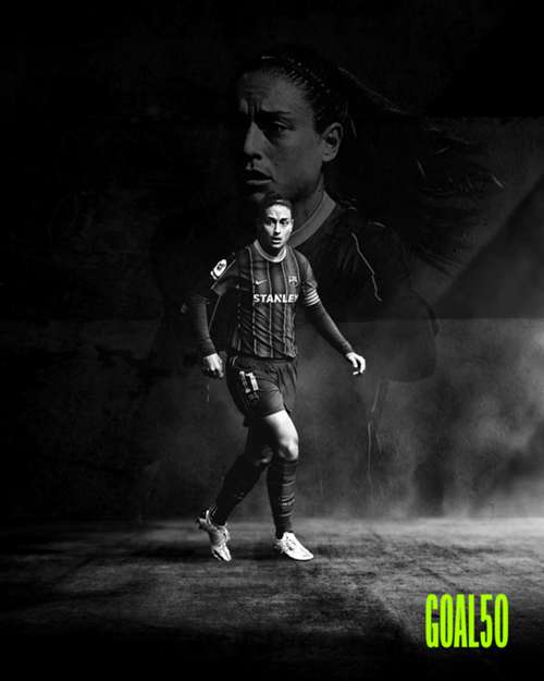 16 - أليكسيا بوتياس @woman