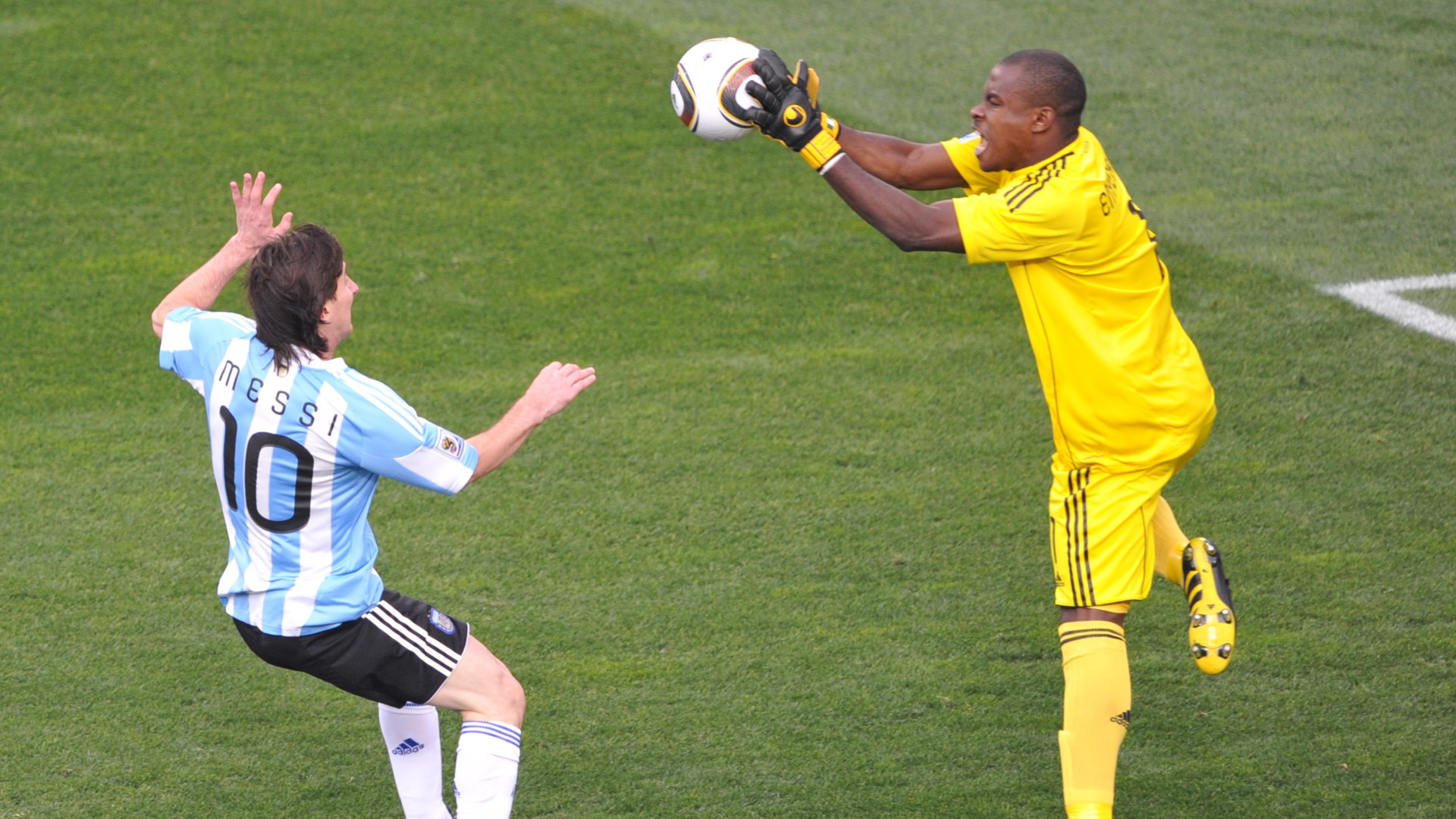 Retrospective: Enyeama vs Messi&#39;s Argentina at the 2010 World Cup | Goal.com