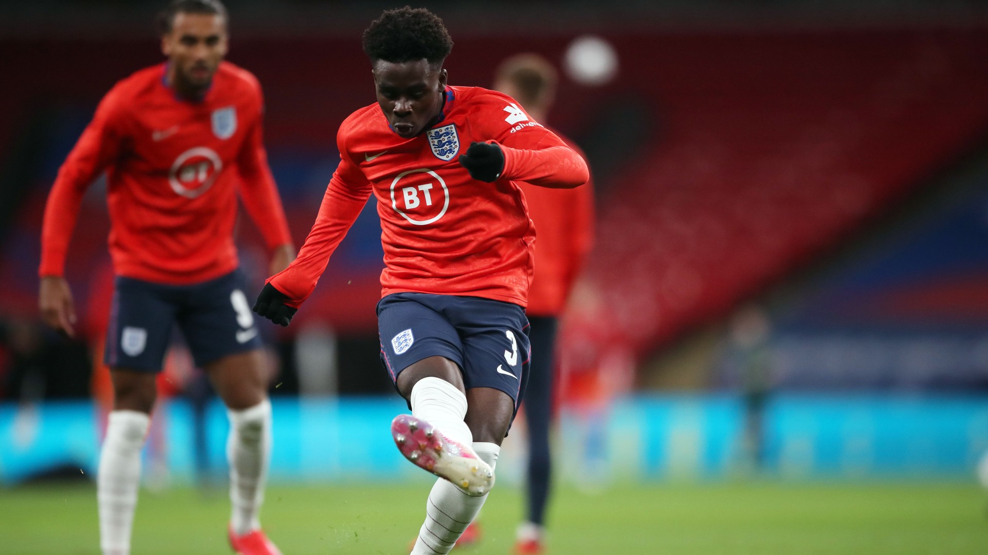 saka-reveals-which-england-player-impressed-him-most-on-his-first
