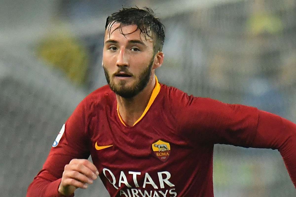 I split his helmet visor with two punches' - Roma star Cristante fights off Rolex thieves | Goal.com