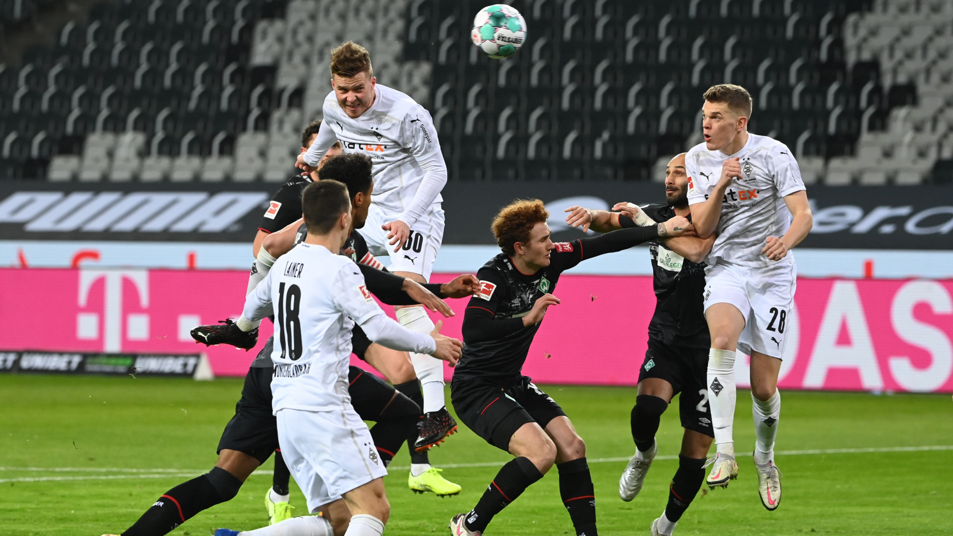 Elvedis Kopfballtor Reicht Gladbach Schlagt Werder Bremen Die Bundesliga Im Ticker Zum Nachlesen Goal Com