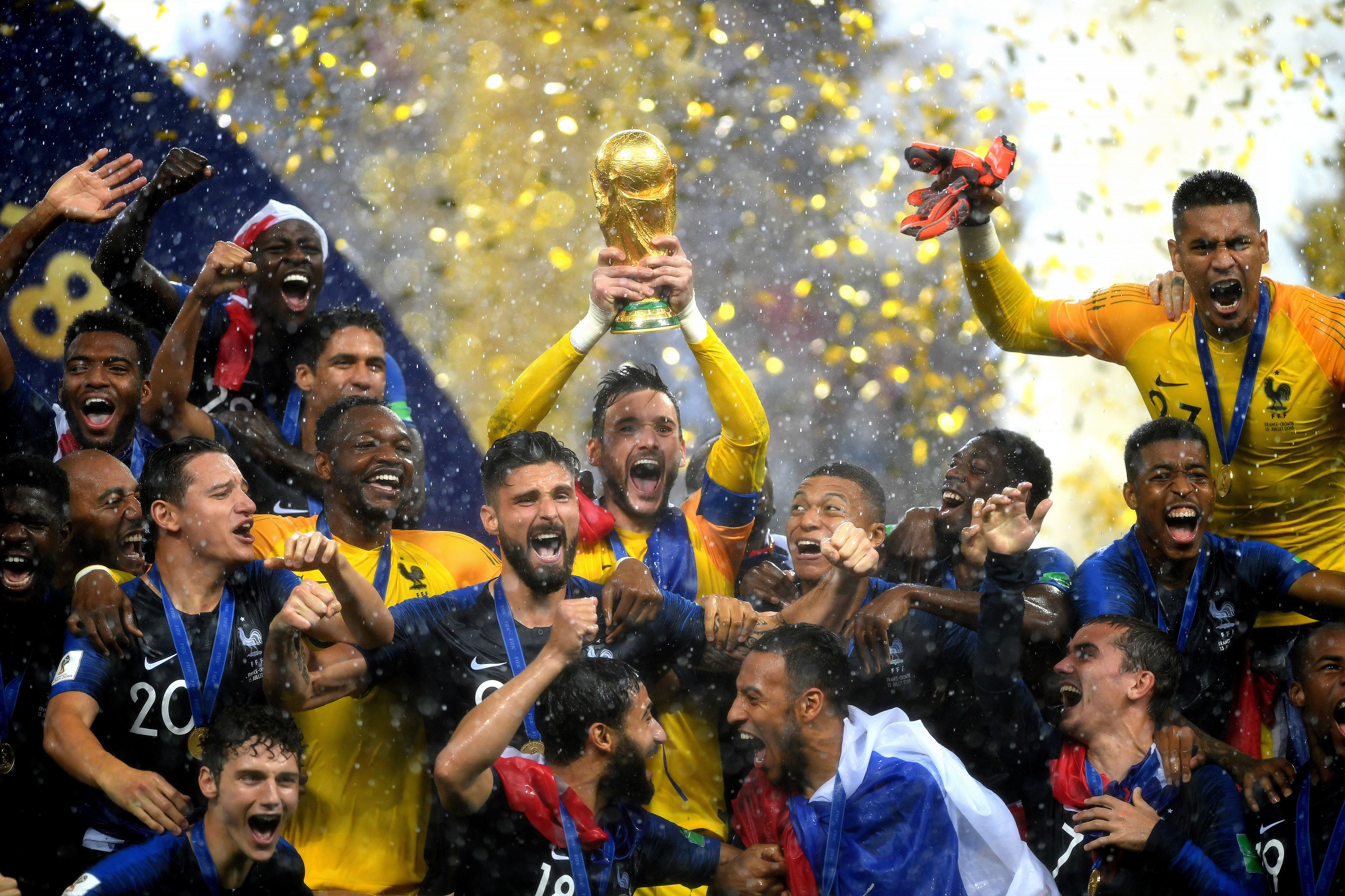 كم مرة فازت فرنسا بكأس العالم ومتى حصل الديوك على المونديال لأول مرة Goal Com