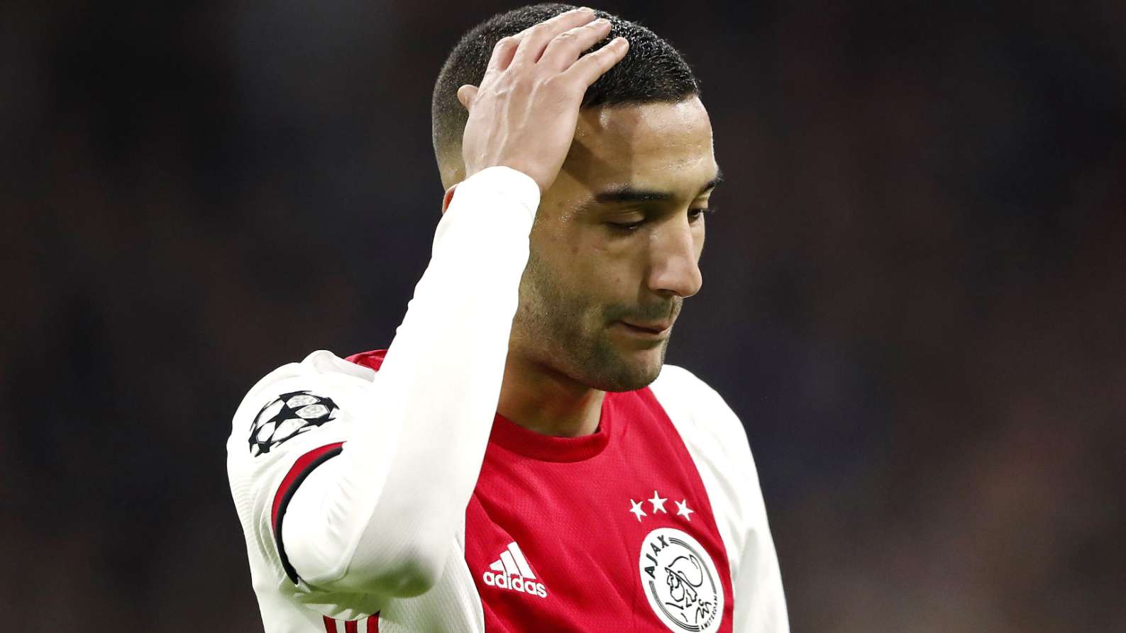 hakim-ziyech-ajax-2019-20_q91ycjemd34w1a19rmzbnmk3r.jpg?t=-160991458&quality=60&w=1600