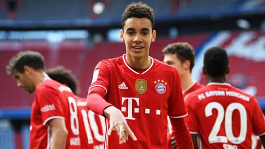 Fc Bayern Winkt Funfter Stern Bei Nachstem Deutschen Meistertitel Goal Com