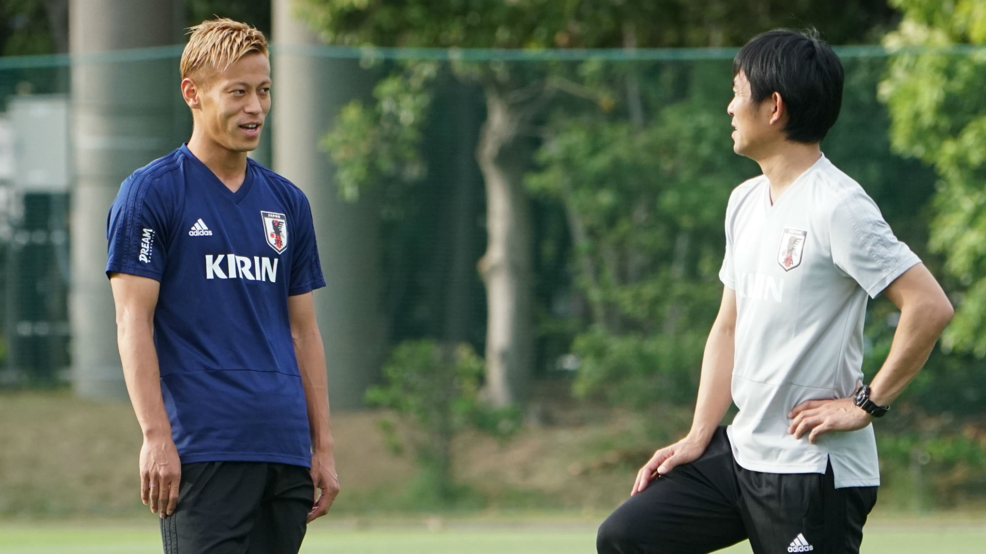 本田圭佑が考える新システムで必要不可欠なものとは 2シャドー起用は 模索中 Goal Com