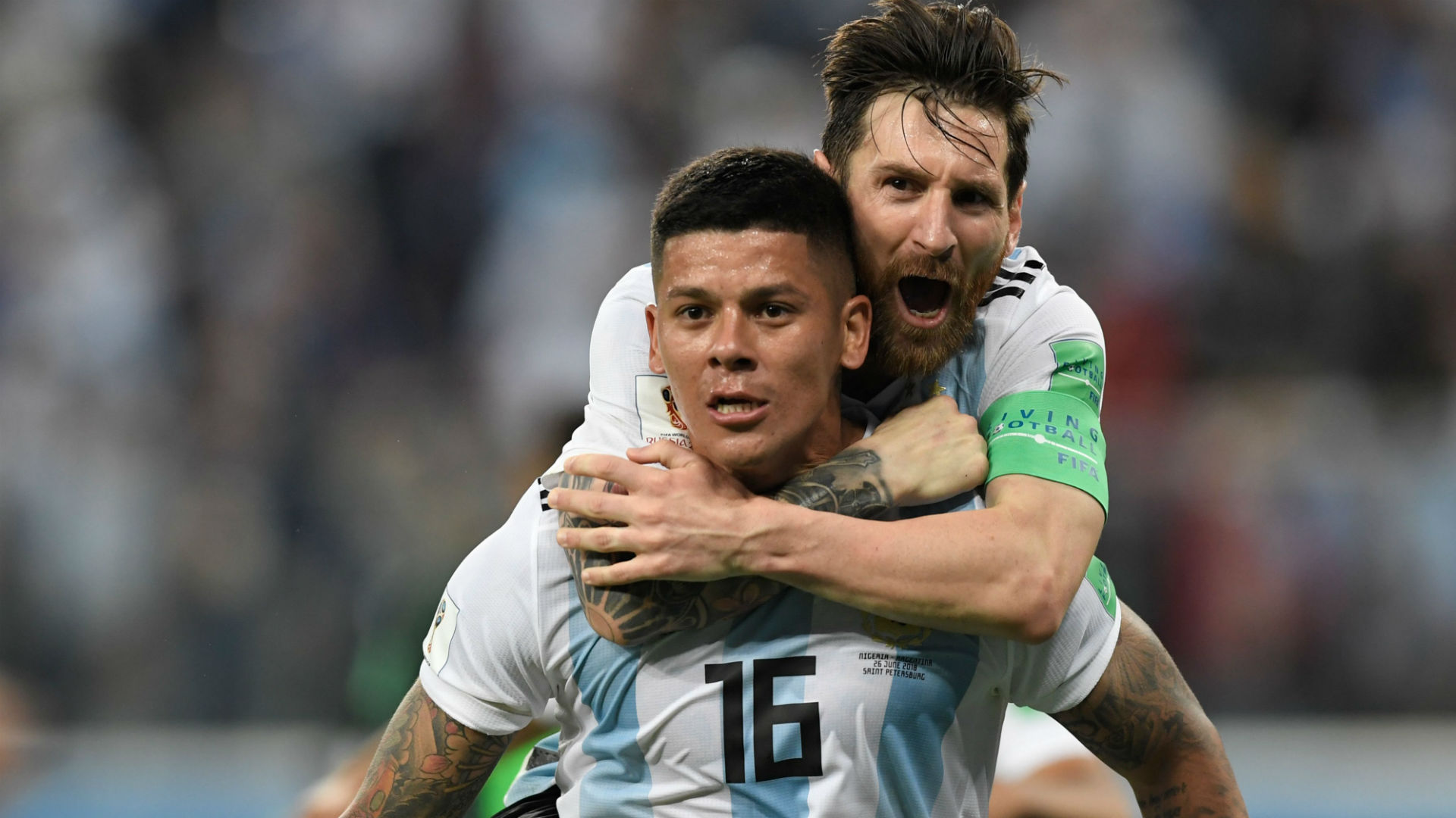 روخو أفتخر أمام أبنائي بصورتي مع ميسي Goal Com