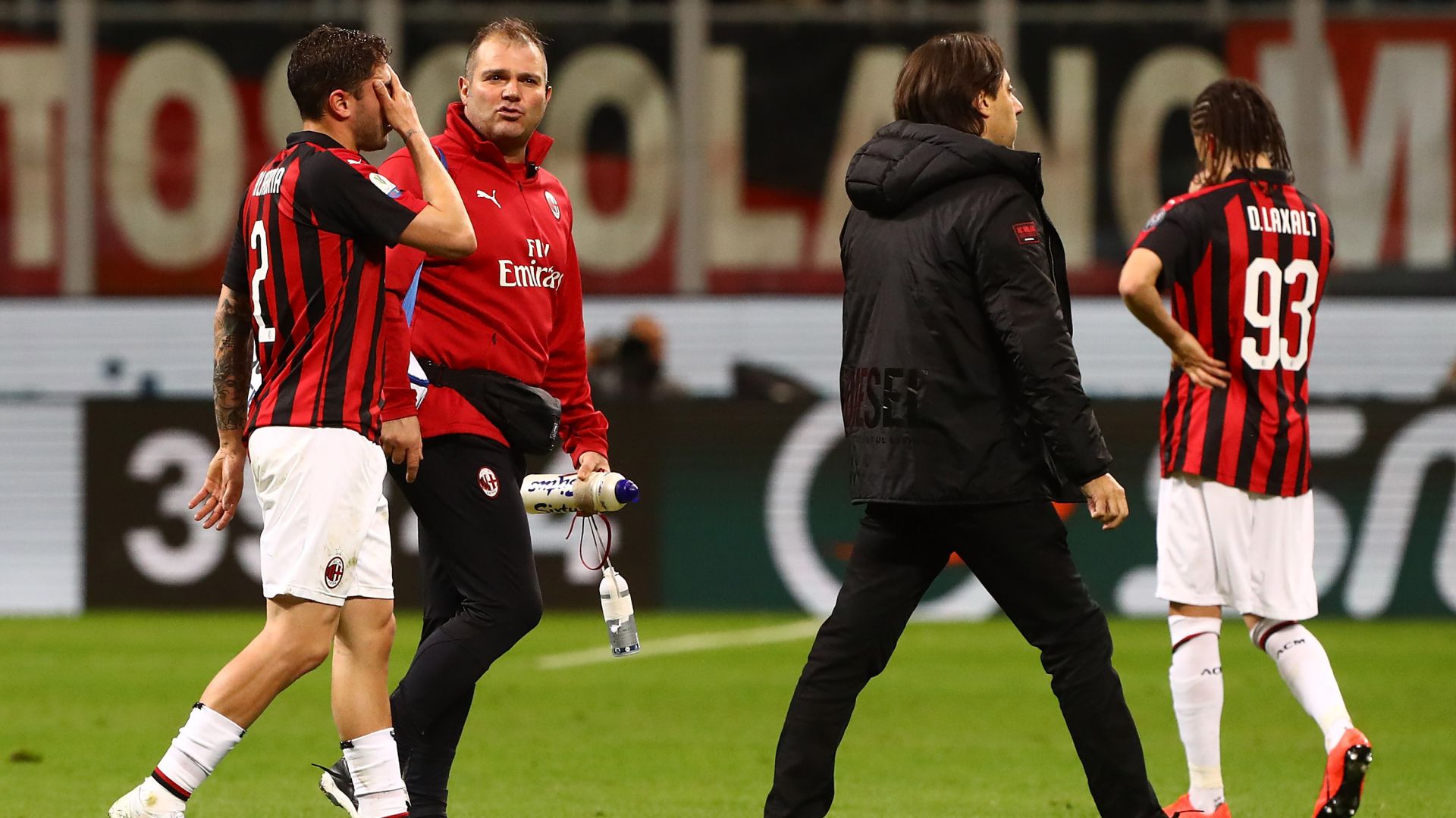 Milan Lazio Infortunio Per Calabria Contusione Alla Gamba Goal Com