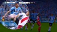 Captura TV Gremio River Santos Borre mano 301018