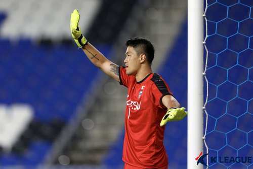 정성룡 가와사키 acl