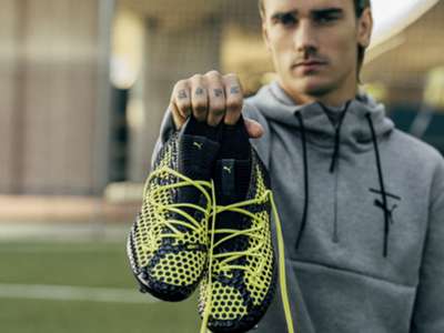 What Football Boots Do Lionel Messi Cristiano Ronaldo Neymar The Top Stars Wear Goal Com What Football Boots Do Lionel Messi Cristiano Ronaldo Neymar The Top Stars Wear Goal Com