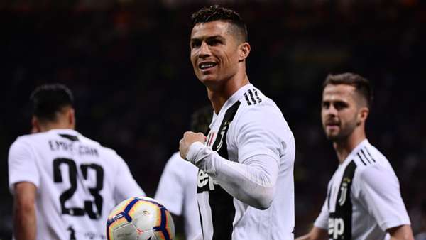 Ronaldo toronymagasan az első - Ennyit keresnek a Serie A ...