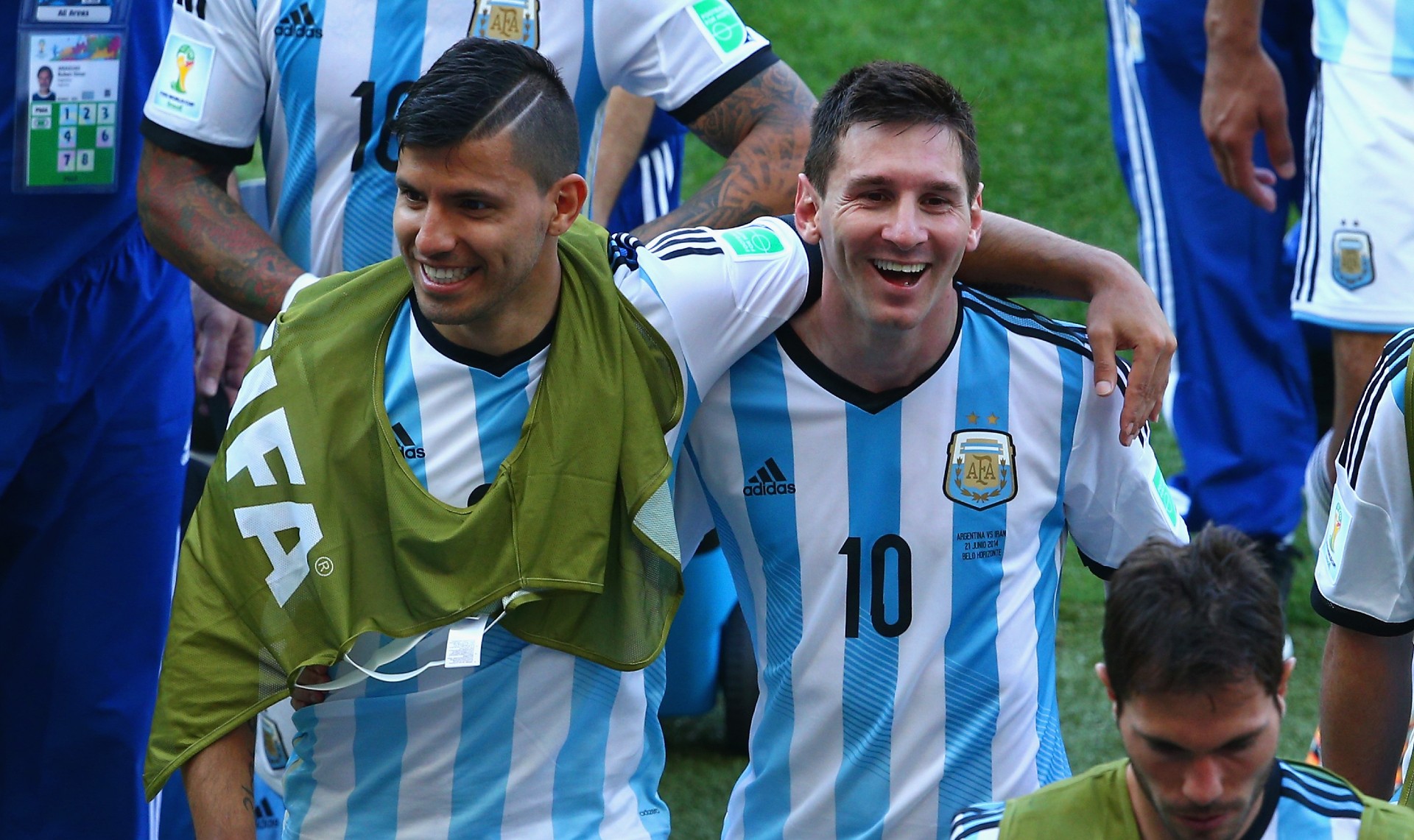 アグエロの新天地はバルセロナで確定か ペップが明かす メッシと一緒にプレーする Goal Com