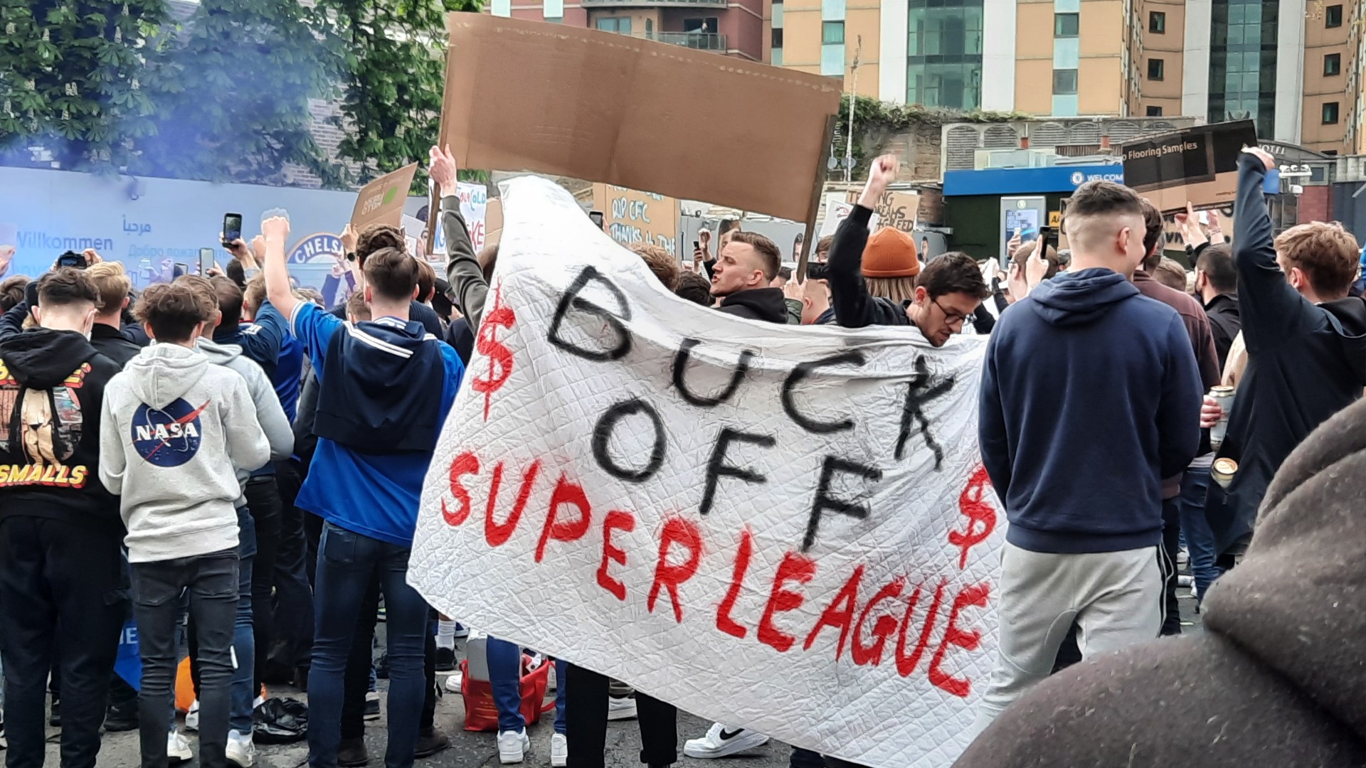 Chelsea to improve stadium and announce U-turn on ticket price rises amid supporter anger over Super League - Vimarsana News